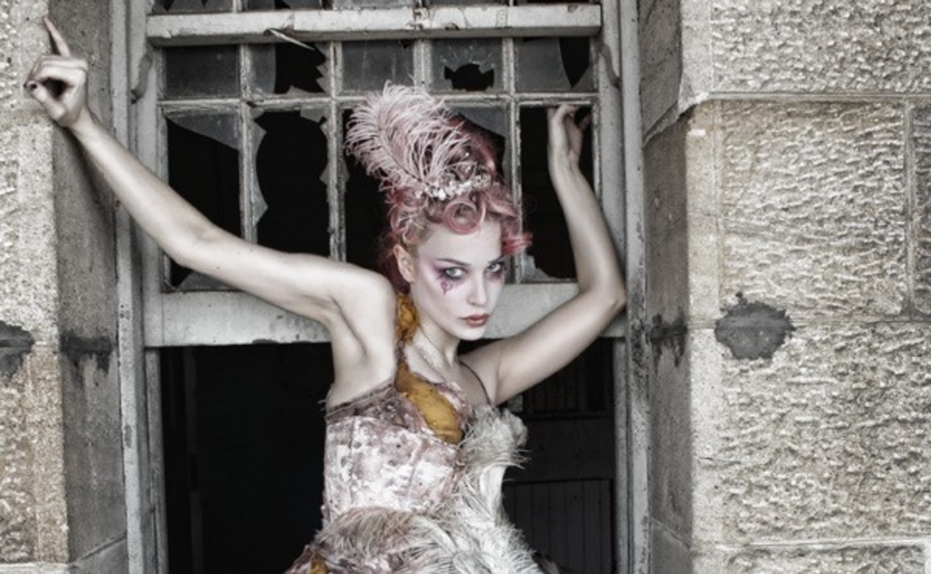 Emilie Autumn Brings Victorian Era Insanity To The Granada Tonight