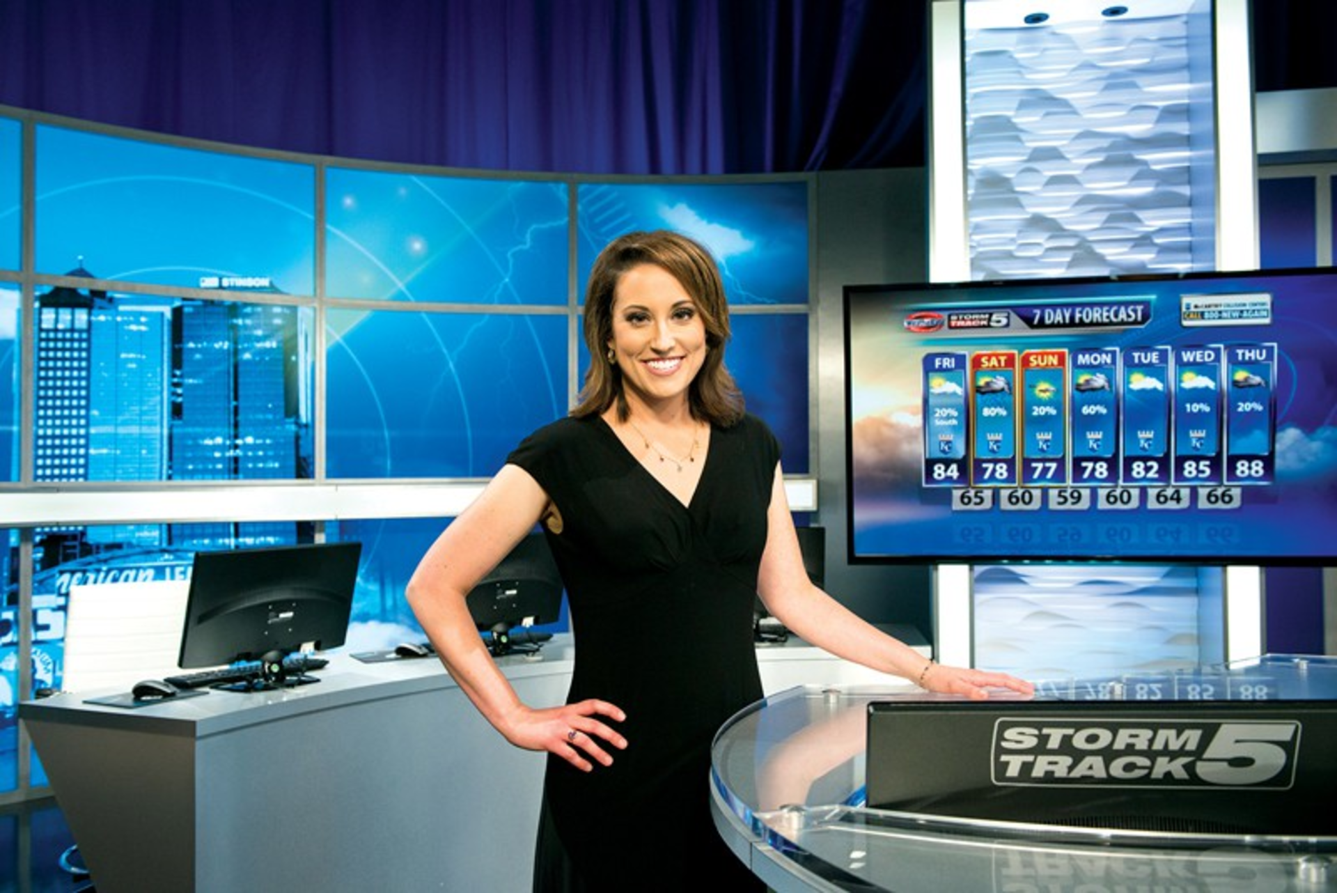 lisa-teachman-bio-lisa-spooner-nbc2-bio-age-husband-miss-texas-salary
