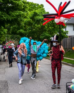 Molly Balloons Parade 2263