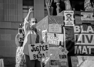 Police Protest City Hall 10 04 2020 7801