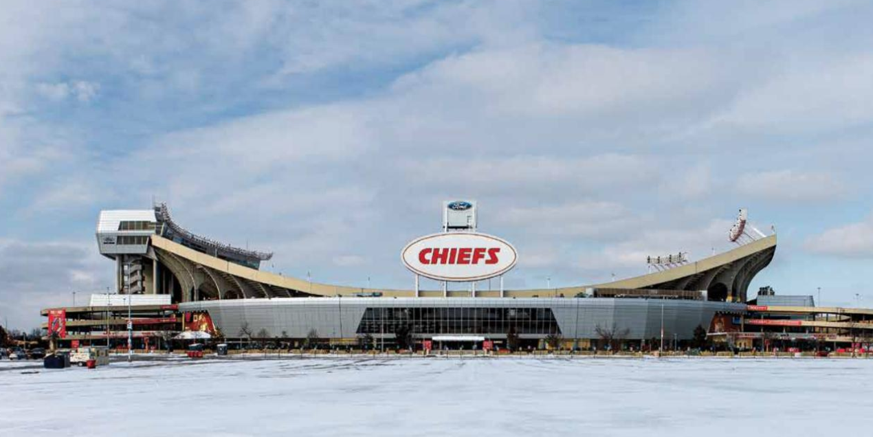 Chiefs consider renovating Arrowhead Stadium, team VP says 