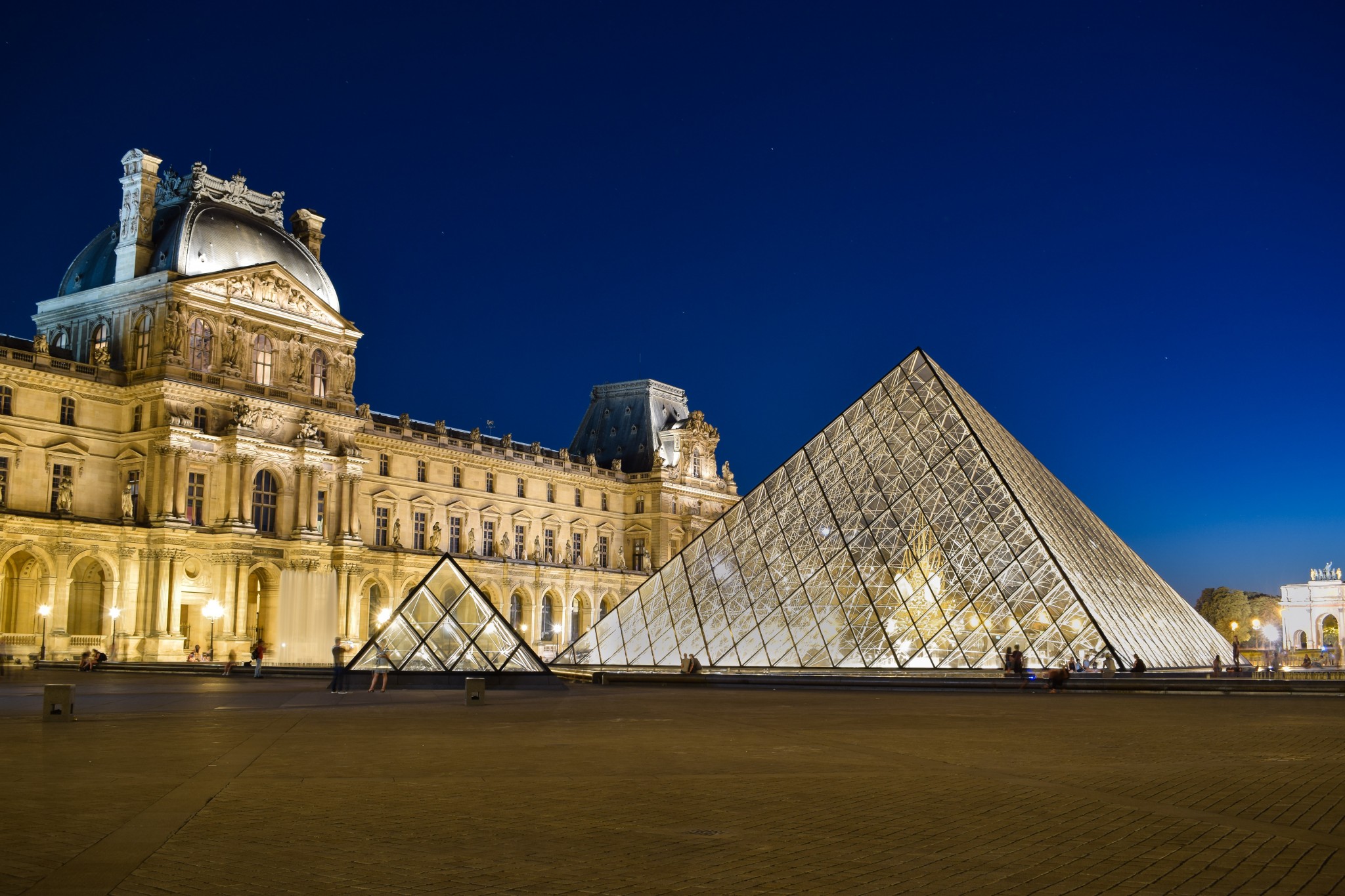 After longtime closure, the Louvre’s entire art collection can be seen from your fingertips.