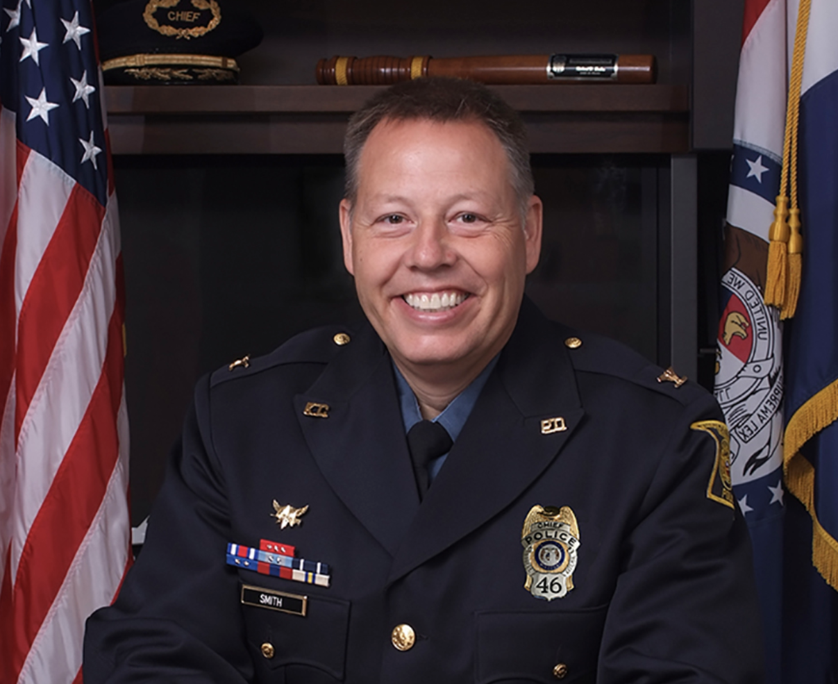 KCPD Chief Rick Smith gets Twitterdunked into abandoning Republican