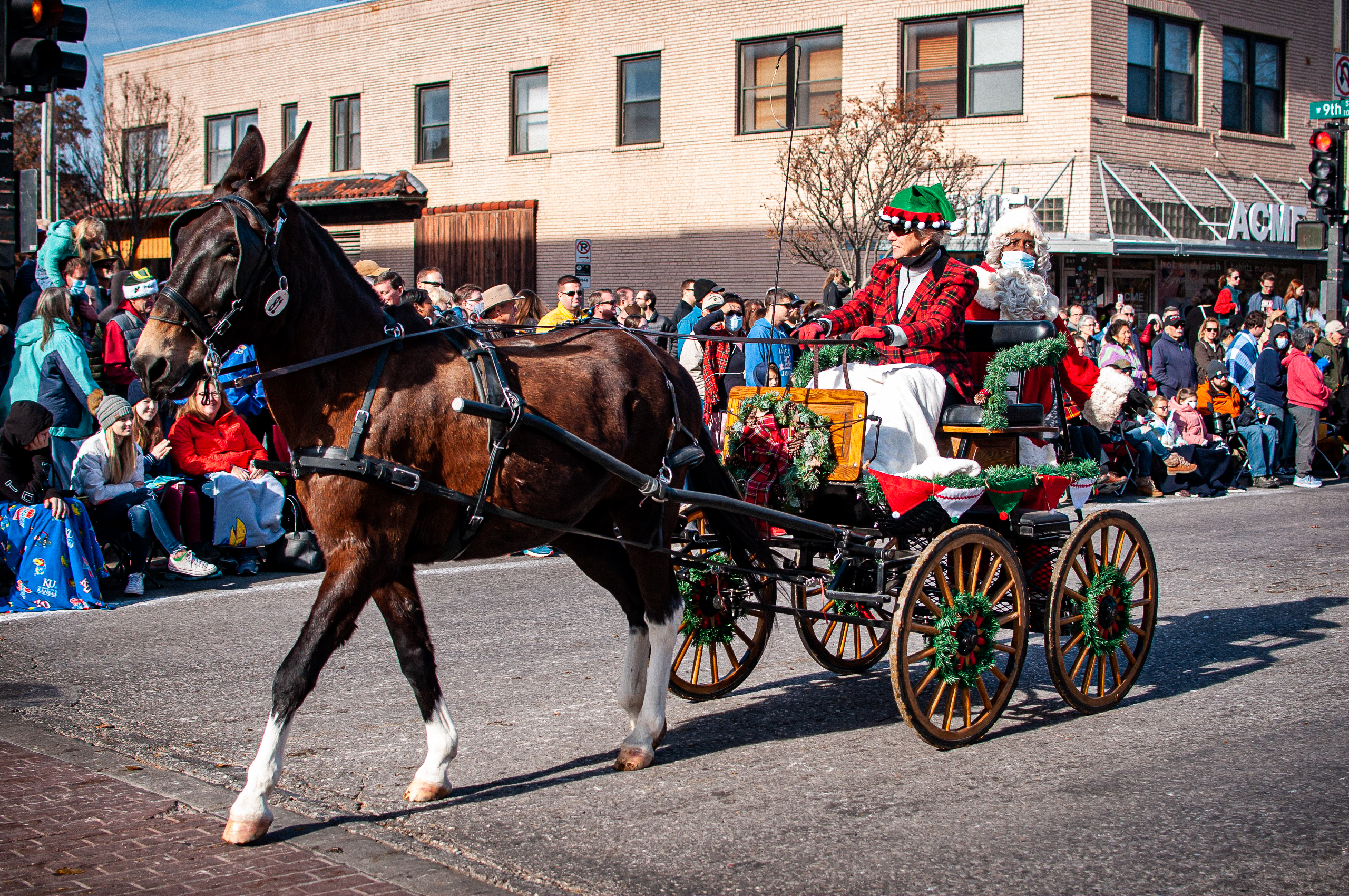 Lawrence Christmas Parade 2022 Photos: Lawrence Old Time Christmas Parade Celebrates 28Th Year With  Buggies And Santa