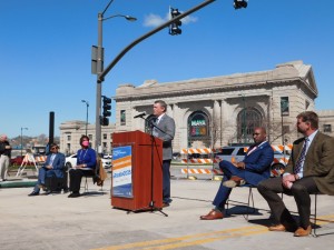 Tom Gerund, executive director of the KC Streetcar Authority, spoke at the event. // Photo by Savannah Hawley