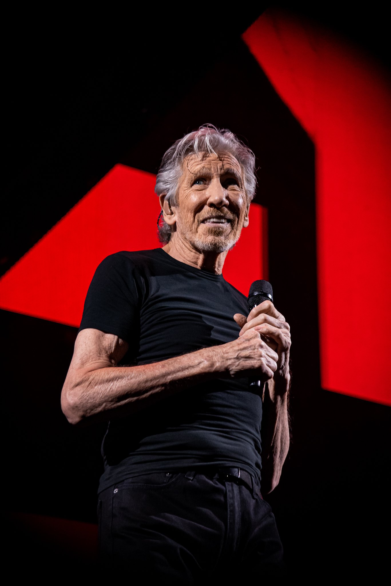 Photos: Roger Waters at T-Mobile Center