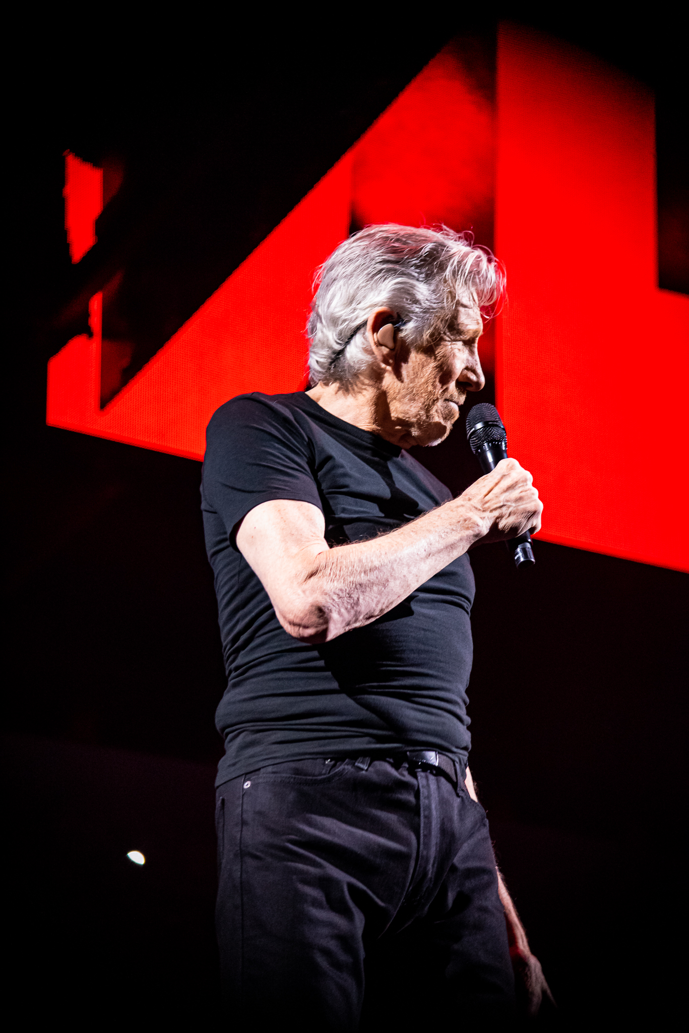 Photos: Roger Waters at T-Mobile Center