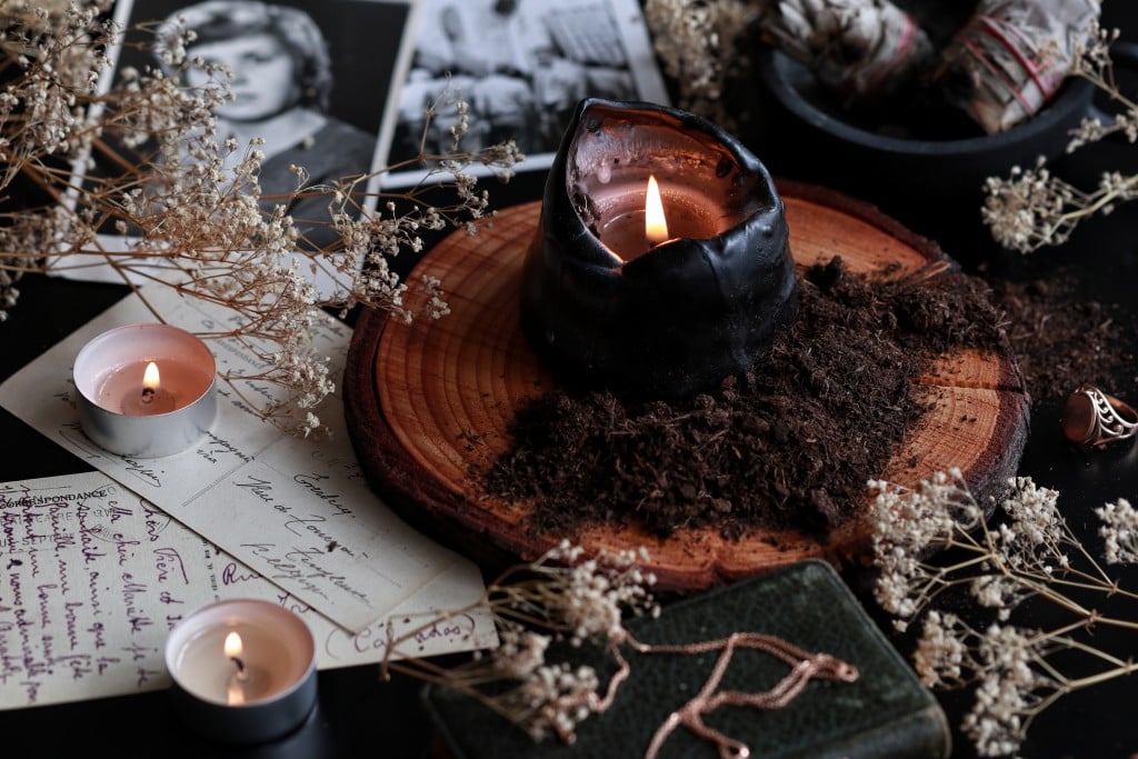 Spell Casting On Samhain (halloween) To Contact Spirits Of Dead