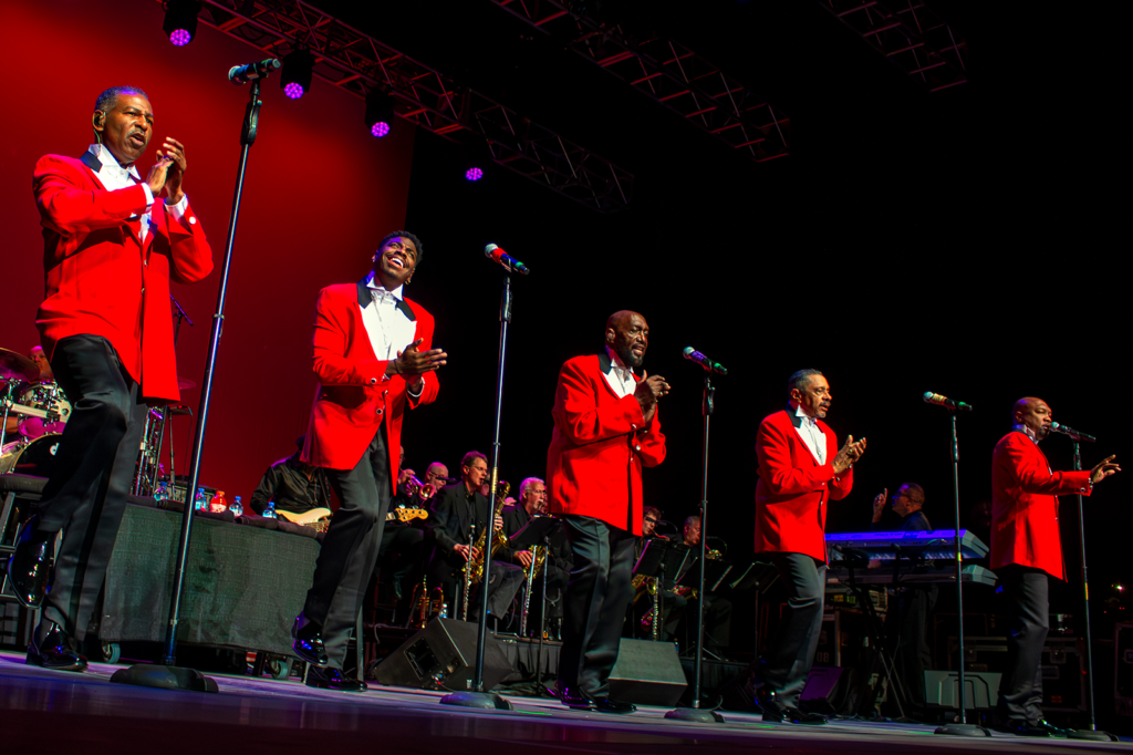 The Temptations keep the soul of Motown alive in concert at Ameristar ...