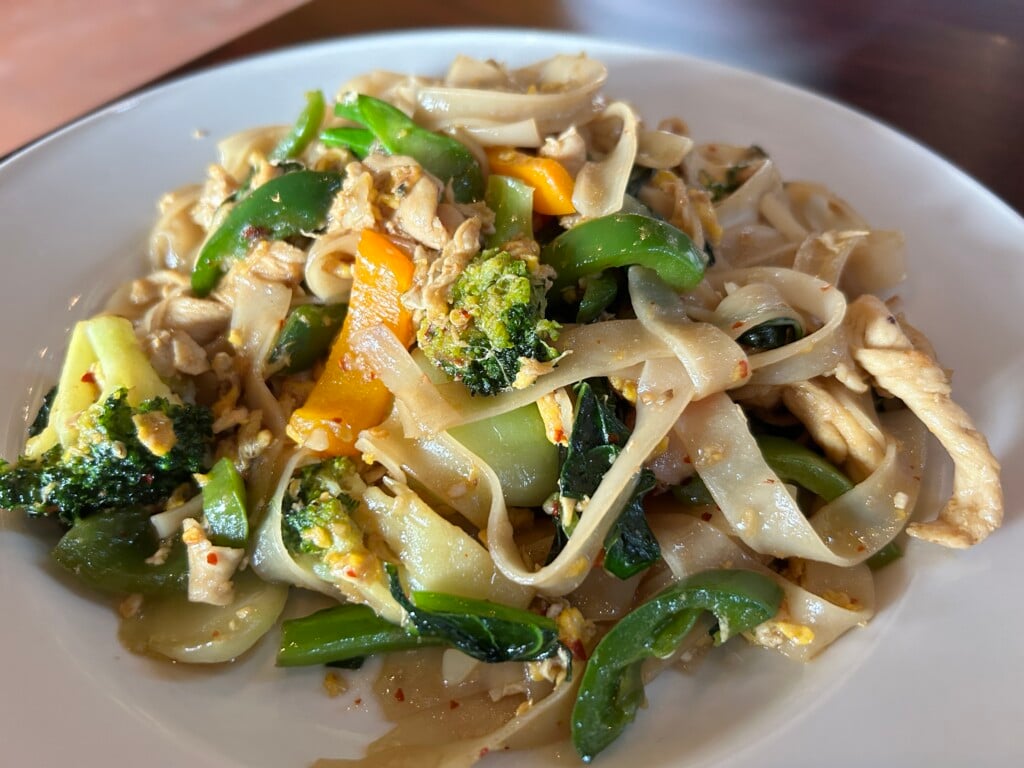 Kee Mow Drunken Noodles At Thai Zappz Photo By Lauren Textor