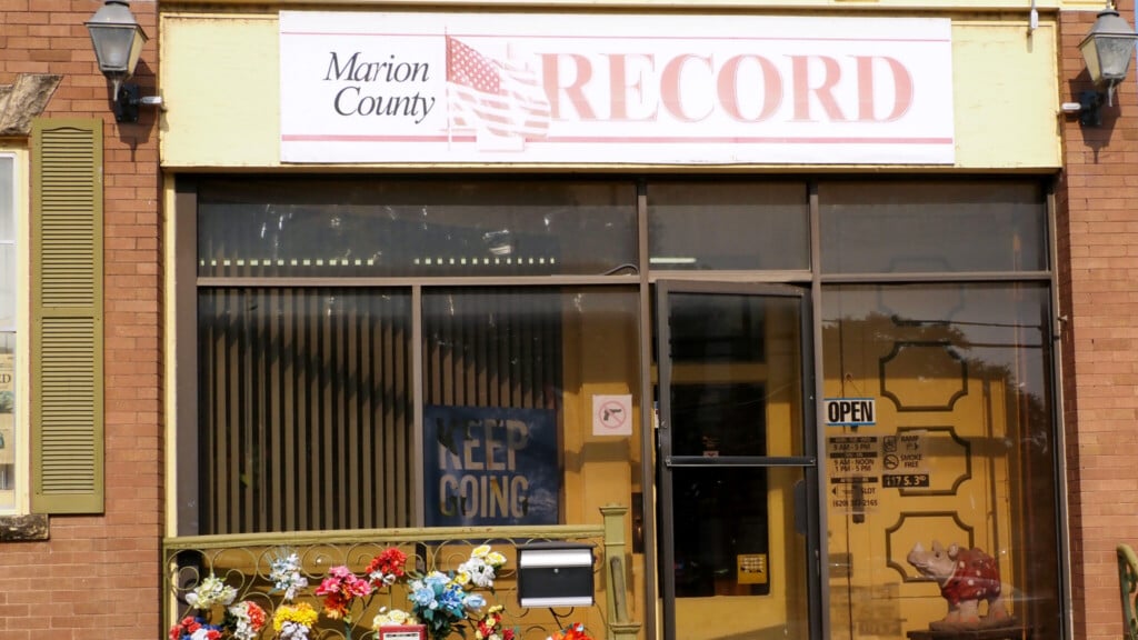 Scene Photo Outside Marion Record 2048x1152