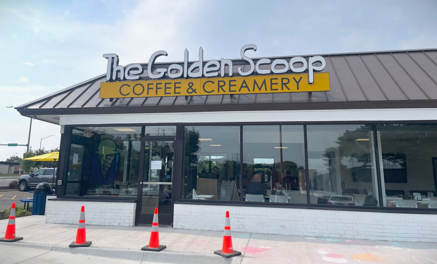 Overland Park non-profit ice cream parlor The Golden Scoop serves ...