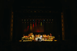 Paul Simon Midland Theatre 16