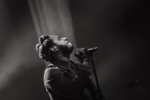 Leon Bridges Midland Theatre 12