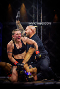 Invictafc62 83