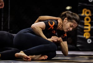 Invictafc62 16