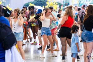 Monster Silent Disco 16