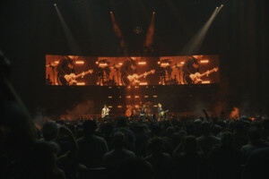 Shinedown 32