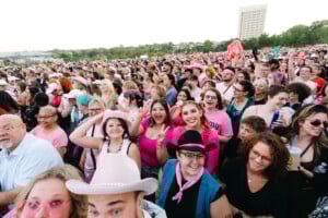 Drag Show And Crowd Museum And Memorial Park 17