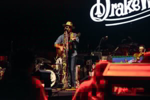 110825 Drakewhite 2