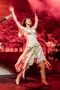 The Lasy Dinner Party 01