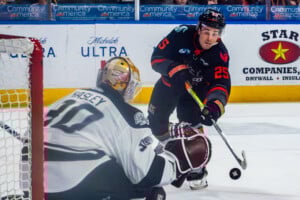 Kc Mavericks V Wichita Thunder 4 11 26 11