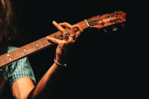 Steph Strings 4