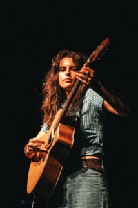 Steph Strings 1