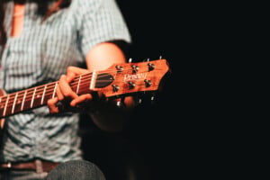 Steph Strings 19