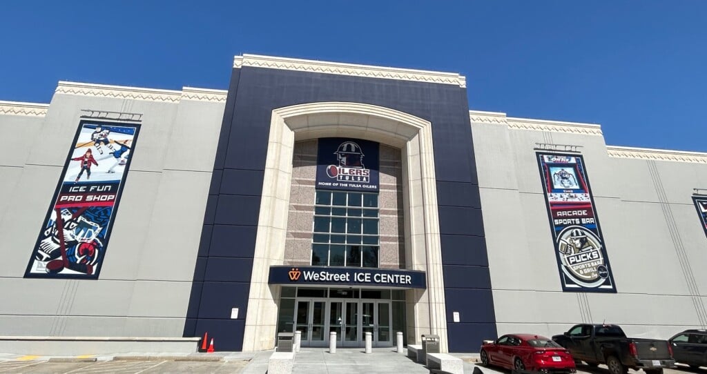 front entrance of westreet ice center