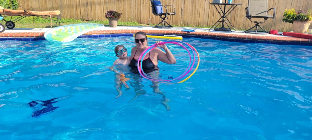 Callister and Diane in doing Olympics challenges in the pool