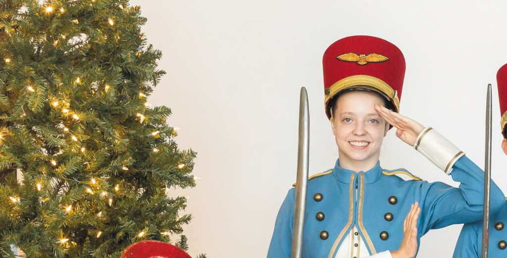 Nutcracker Performer Bt Crop