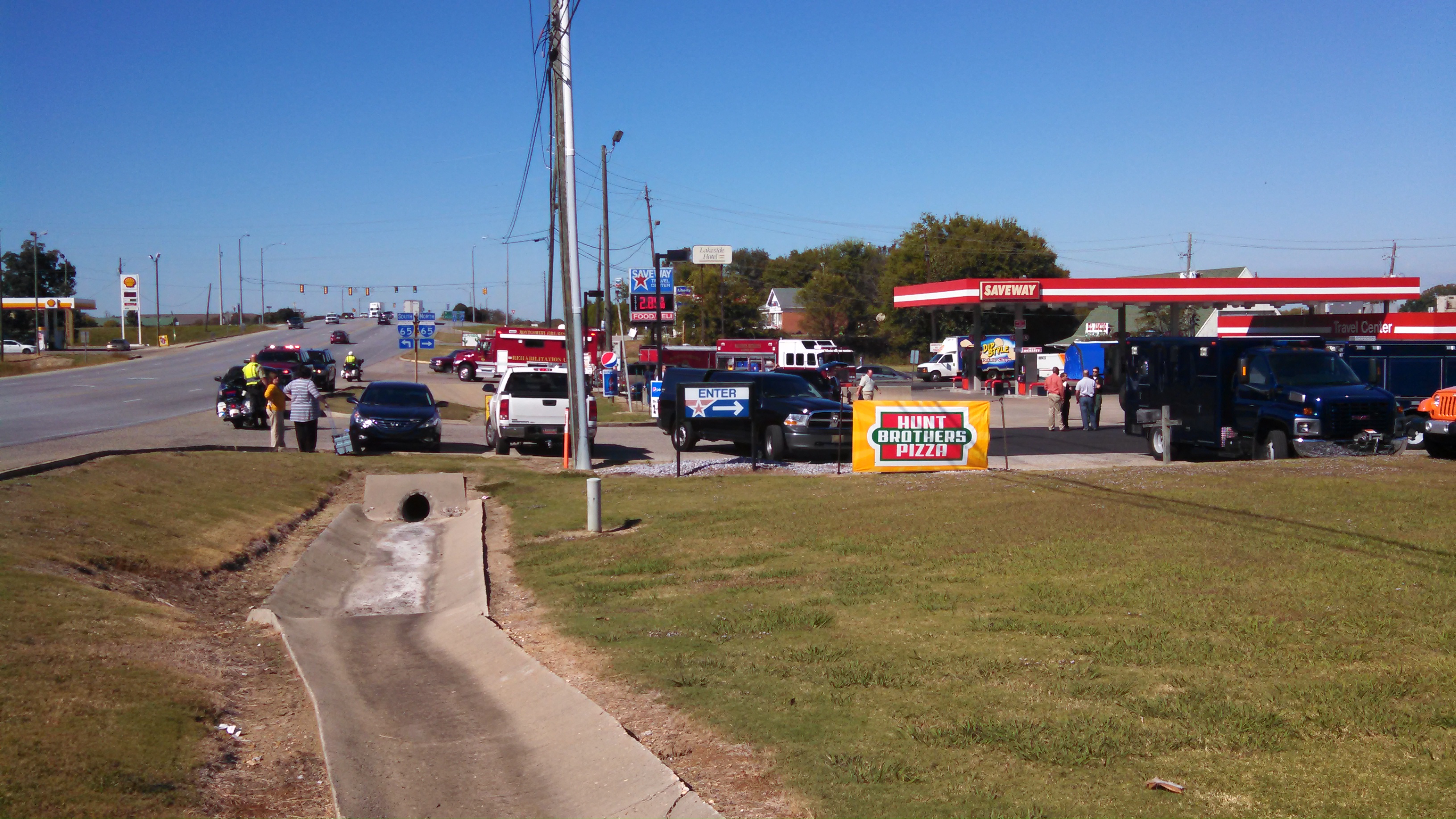 Suspicious white powder shuts down Hope Hull truck stop WAKA 8