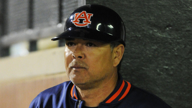 Auburn hires Oklahoma's Sunny Golloway as baseball coach