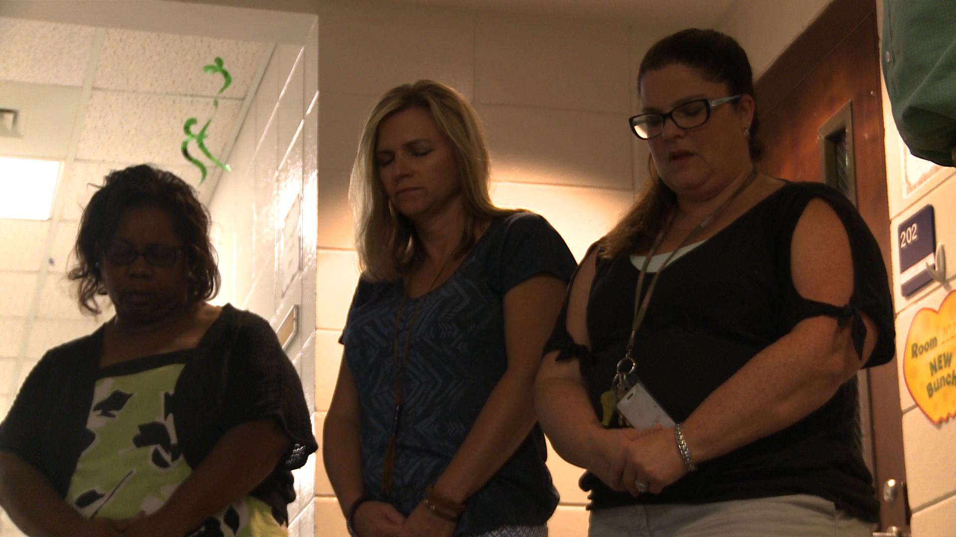 Pastors and Troy Elementary Teachers Unite in Prayer WAKA 8