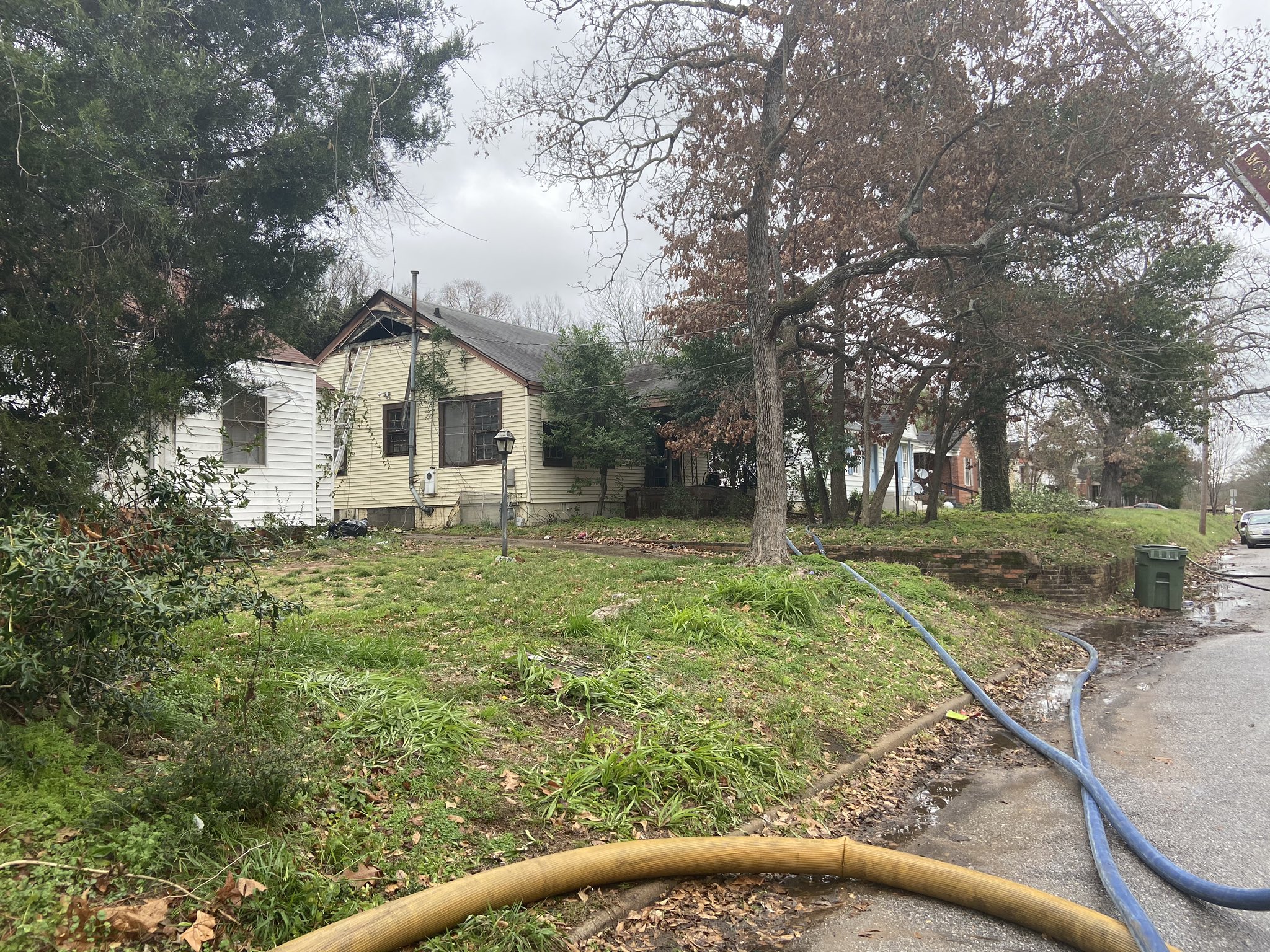 Fire Damages Vacant House in Montgomery - WAKA 8