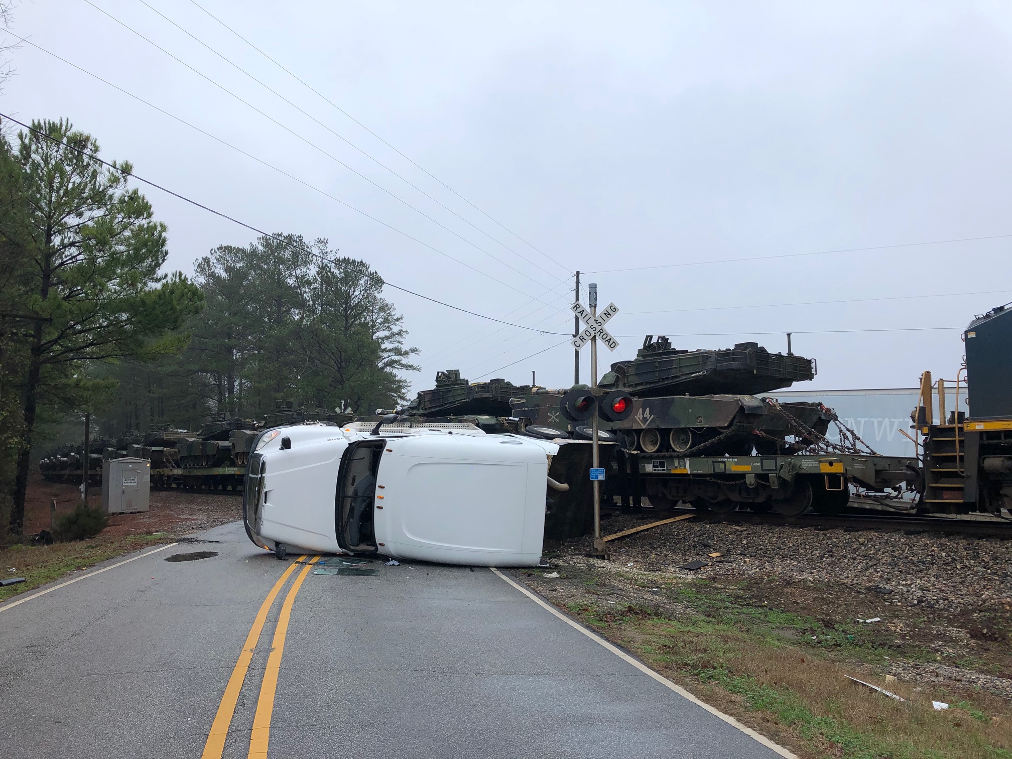 Tractor Trailer Involved in Crash with CSX Train - WAKA 8