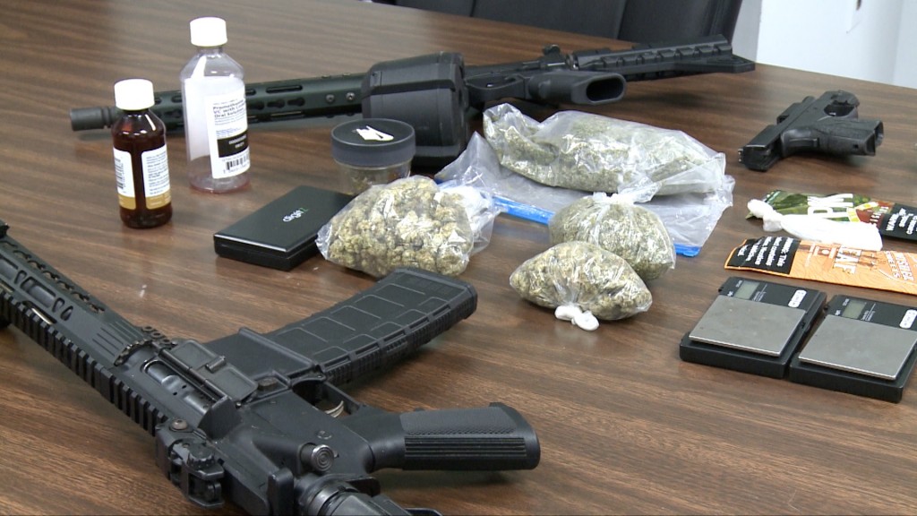 Wal Dcdrugbusts Fox Mini1