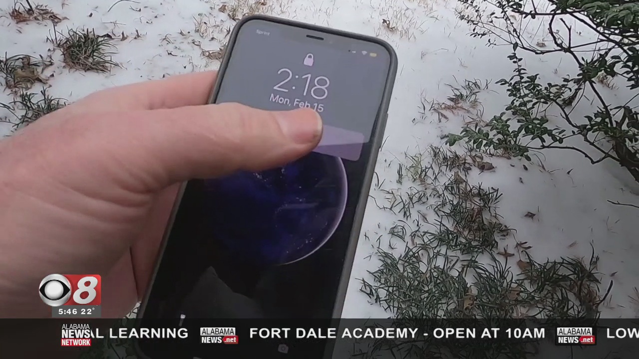 What the Tech? How to Protect Your Smartphone in Cold Weather - WAKA 8