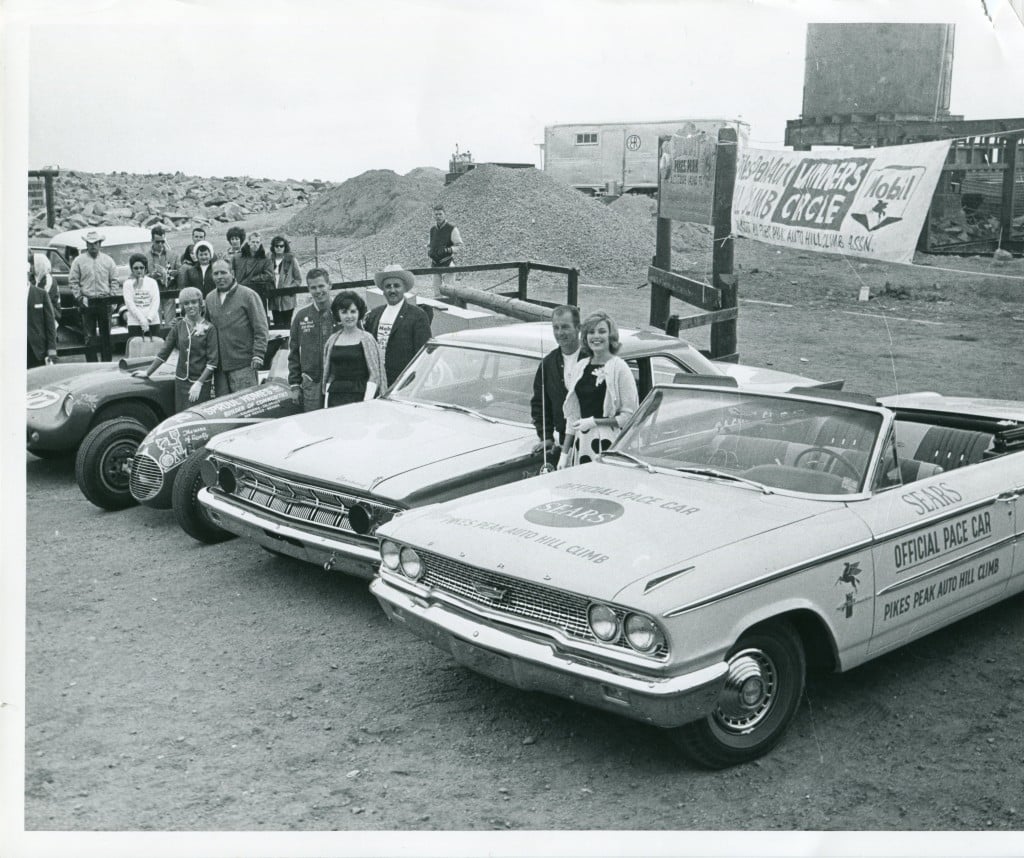 1963 Ak Miller On Left Bobby Unser Jc Agajanian In Middle Parnelli Jones On Right