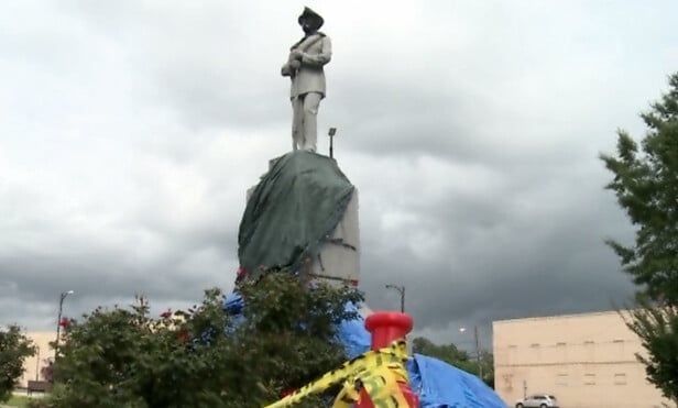 Tuskegeeconfederatemonument070721