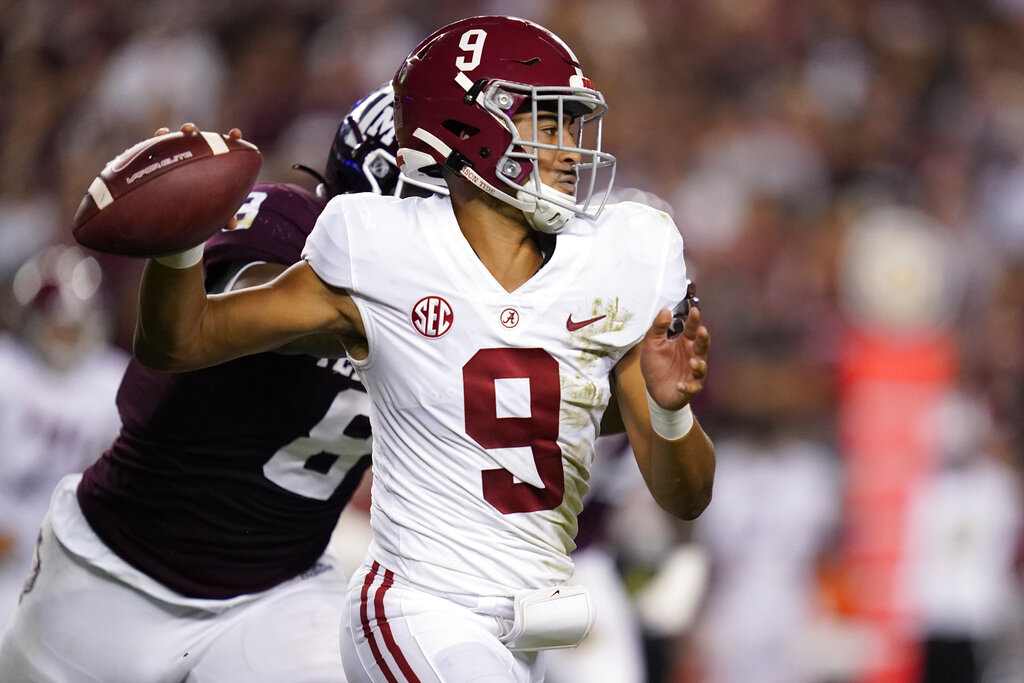 Bryce Young, Demarvin Leal