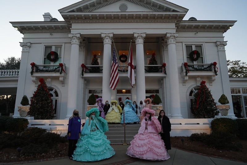 Alabama Governor's Mansion Open for Christmas Candlelight Tours WAKA 8