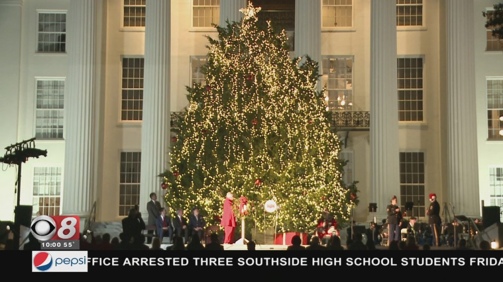 Tree Lighting 120321