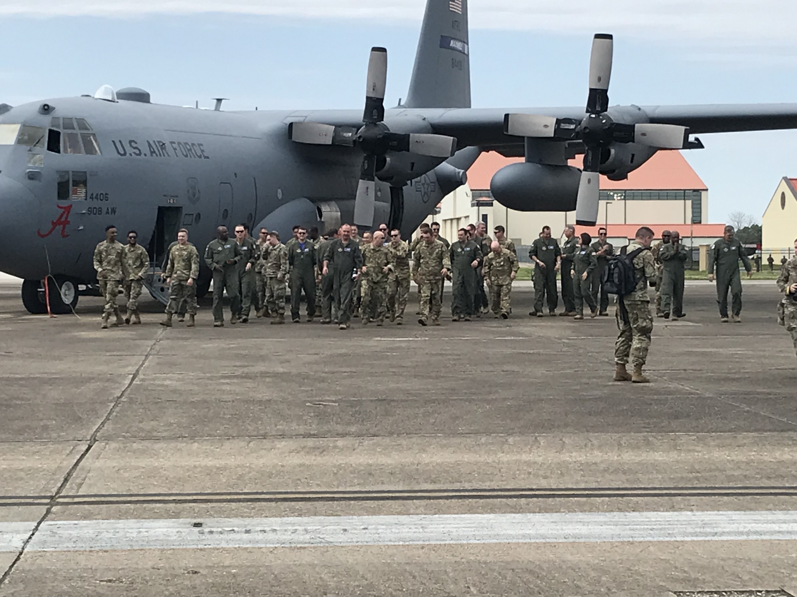 908th Airlift Wing Commemorates Final C-130 Flight - WAKA 8