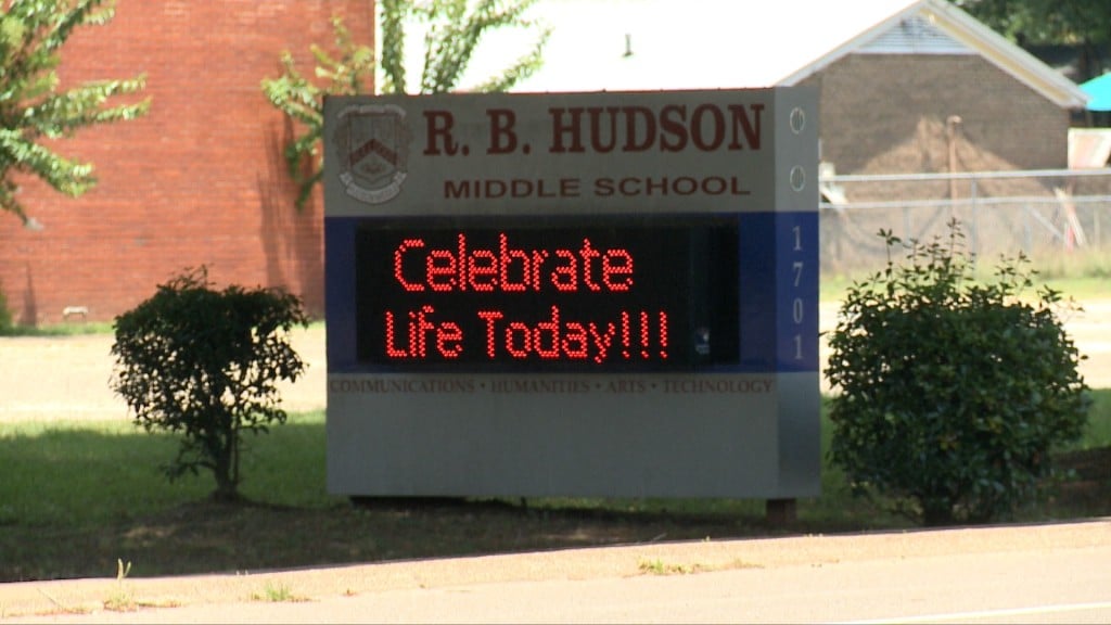 Wal Roereaction0624 Pkg