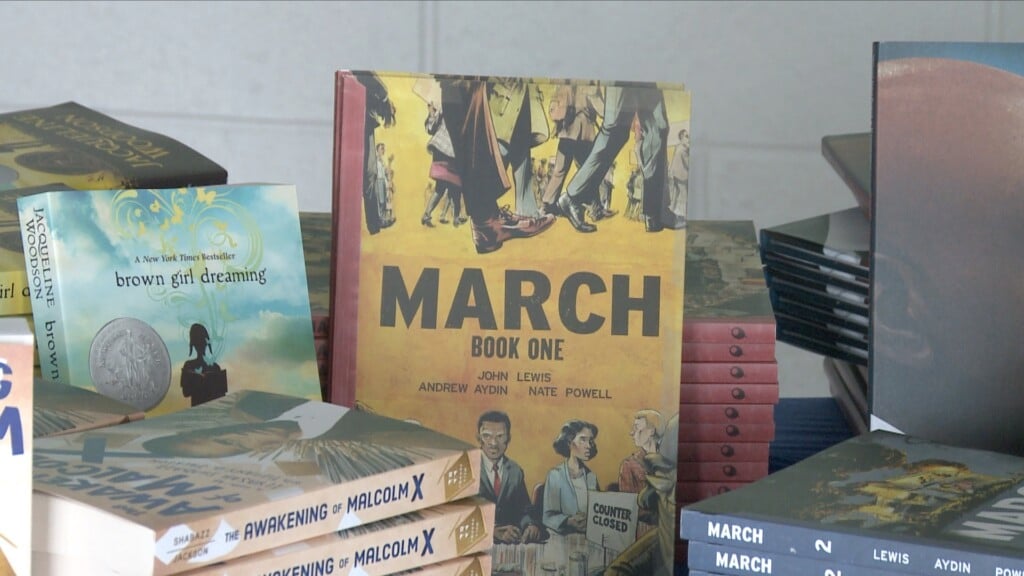 Wal Jubileefriday0303 Fox Pkg3