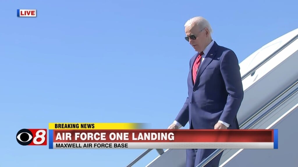 Biden Landing 030523