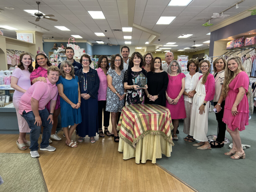 Img 8594 Namedropperstorkland Staff With Award 1