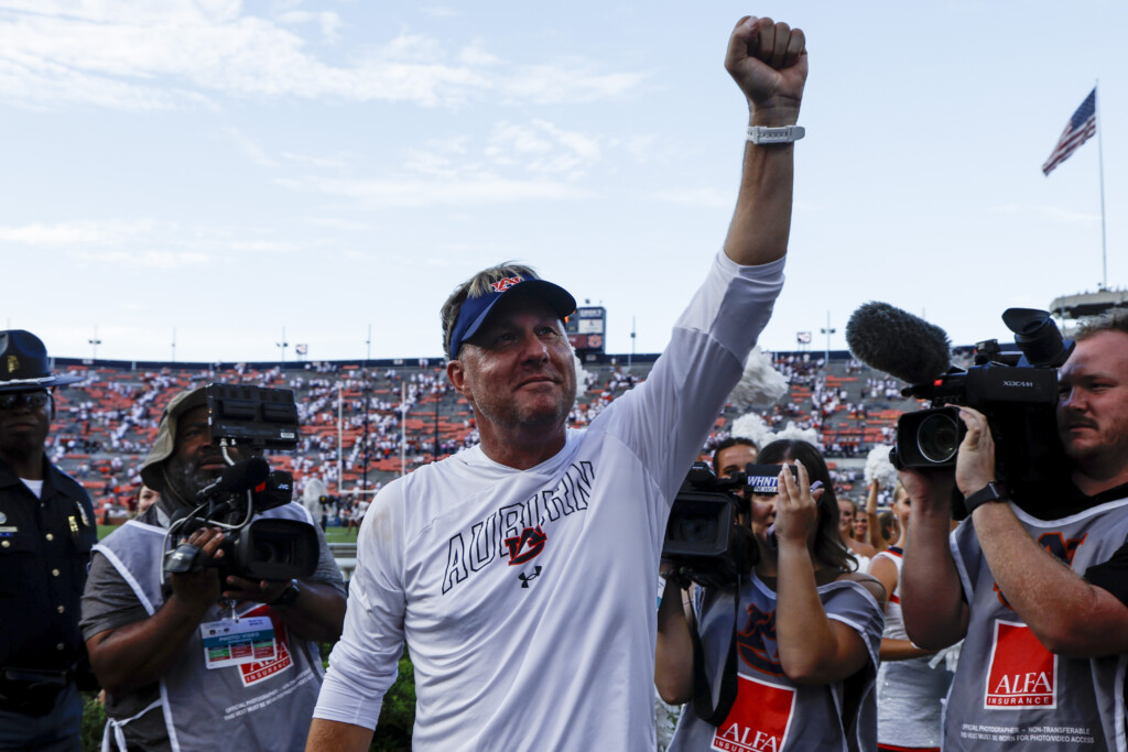 Umass Auburn Football